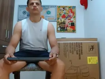 Chaturbate Nude Webcam of cash_master_melo