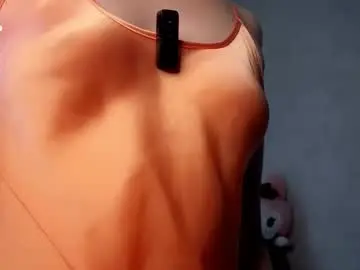 Chaturbate Live Sex of peek_in_my_window