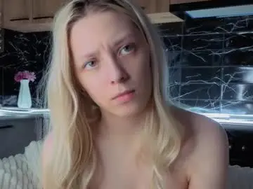 Chaturbate Adult Webcam of peek_in_my_window