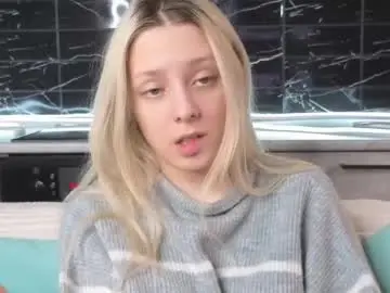 Chaturbate Free Porn Cam of peek_in_my_window