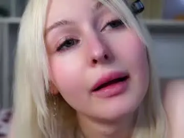 Chaturbate Adult Webcam of peek_in_my_window