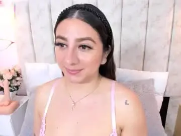 Chaturbate Adult Video Chat of laura_smith12