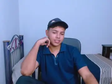 Chaturbate Live Porn of levii_7