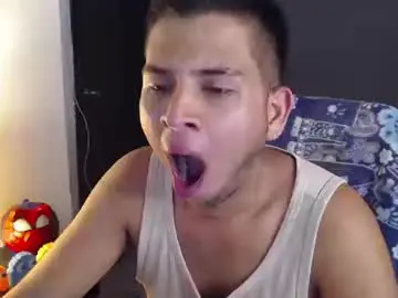 Chaturbate Live Sex Cam of harold_18_