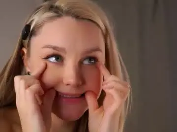 Chaturbate Watch Live Sex Cams of emmiemurray