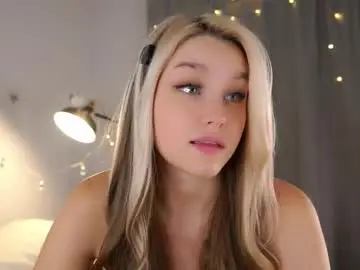 Chaturbate Free Live Porn of emmiemurray