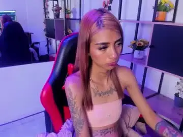 Chaturbate Adult Webcam of karlaslutskinny__