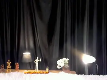 Chaturbate Live Porn of mystic__symphony
