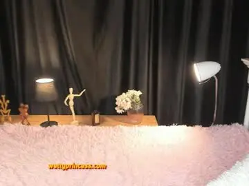 Chaturbate Live Sex Cam of mystic__symphony