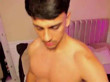 Chaturbate Best live sex cam show of russ_w8