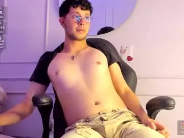Chaturbate Live Porn of siimon_grey
