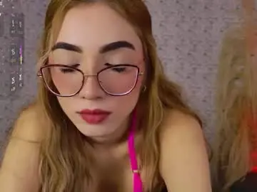 Chaturbate Live Sex Cam of sarajonesxxx