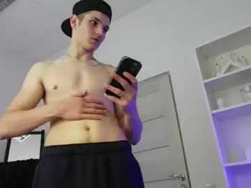 Chaturbate Live Porn of eric_poston