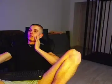 Chaturbate Live Porn of eric_poston