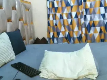 Chaturbate Live Porn of peachygirl255