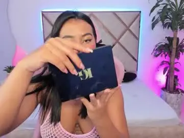 Chaturbate Live Sex of queenie_star1