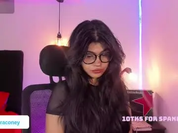 Chaturbate Live Sex Cam of saraa_a19