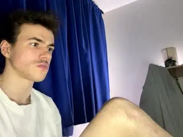 Chaturbate Live Sex Cam of yayay333