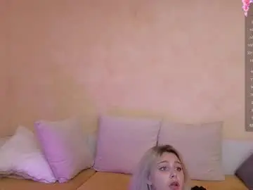 Chaturbate Live Sex Cam of i_see_aysi