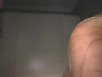 Chaturbate Nude Webcam of white_godness