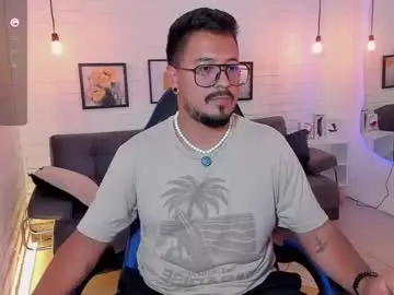 Chaturbate Nude Webcam of daviidevans