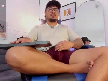 Chaturbate Live Porn of daviidevans