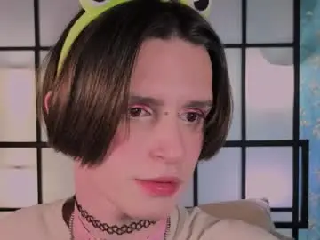 Chaturbate Nude Webcam of kira_long