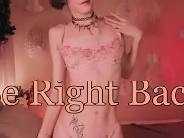 Chaturbate Live Porn of kira_long