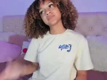 Chaturbate Live Sex Cam of ebonygoddes03