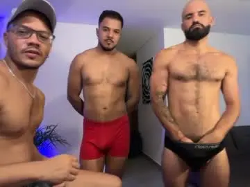 Chaturbate Live Sex Cam of highlatin_guys