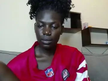 Chaturbate Free Live Porn of luo_queen