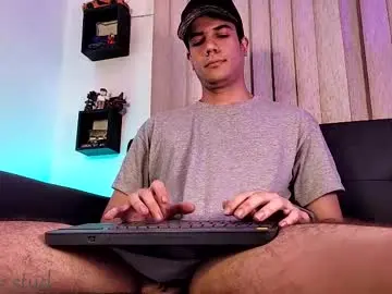 Chaturbate Sex Chat of derek_stud_