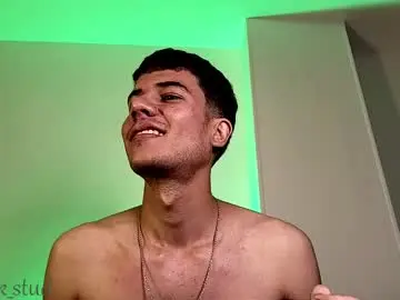 Chaturbate Nude Webcam of derek_stud_
