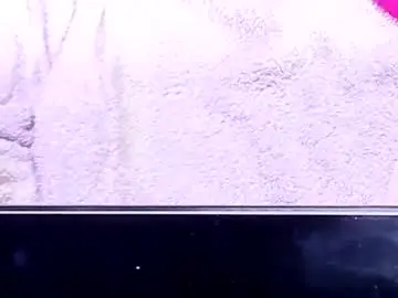 Chaturbate Free Porn Cam of emma_t3en_squirt