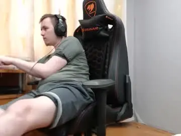 Chaturbate Adult Webcams of iliaskrisloveee