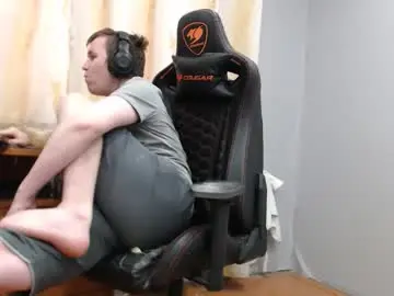 Chaturbate Adult Video Chat of iliaskrisloveee