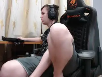 Chaturbate Live Sex Cam of iliaskrisloveee