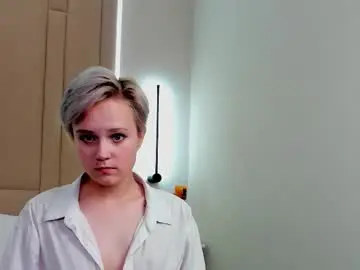 Chaturbate Live Sex Cam of iriseverly