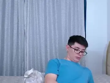 Chaturbate Live Sex Cam of kevinhunts