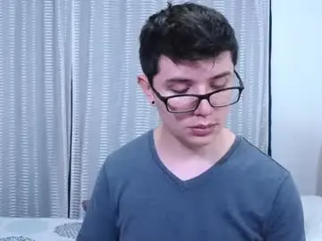 Chaturbate Free Porn Cam of kevinhunts