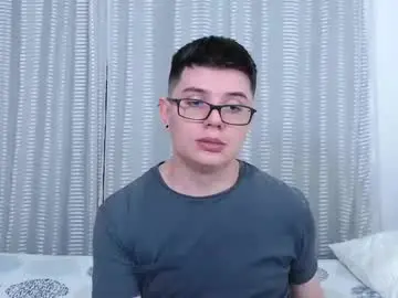 Chaturbate Free Porn Cam of kevinhunts