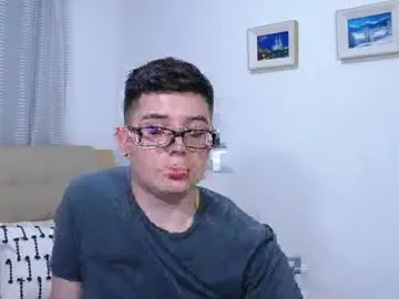 Chaturbate Nude Webcam of kevinhunts