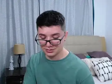 Chaturbate Live Porn of kevinhunts