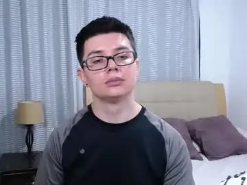 Chaturbate Sex Cam of kevinhunts