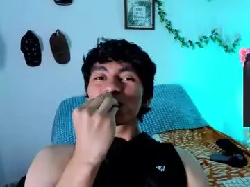 Chaturbate Free Live Porn of andy_guez_11