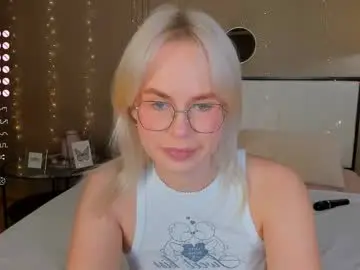 Chaturbate Free Live Porn of bellatip