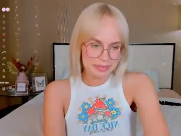 Chaturbate Free Live Porn of bellatip