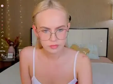 Chaturbate Free Porn Cam of bellatip