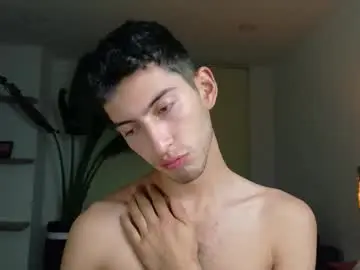Chaturbate Free Porn Cam of ethan_skiny_