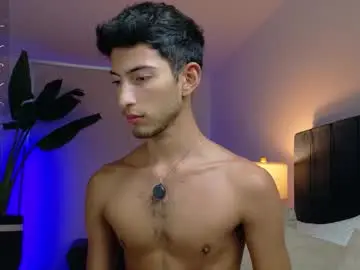 Chaturbate Sex Chat of ethan_skiny_